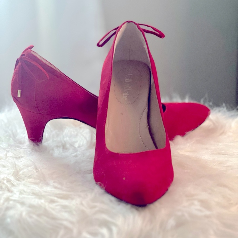 Kelly & Katie Red Suede Heels With Bow Detail and Gold Hardware